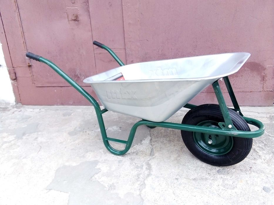 Тачка строительная 100 л . Новая. MTX