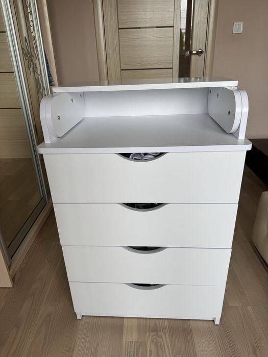 Пеленальний комод