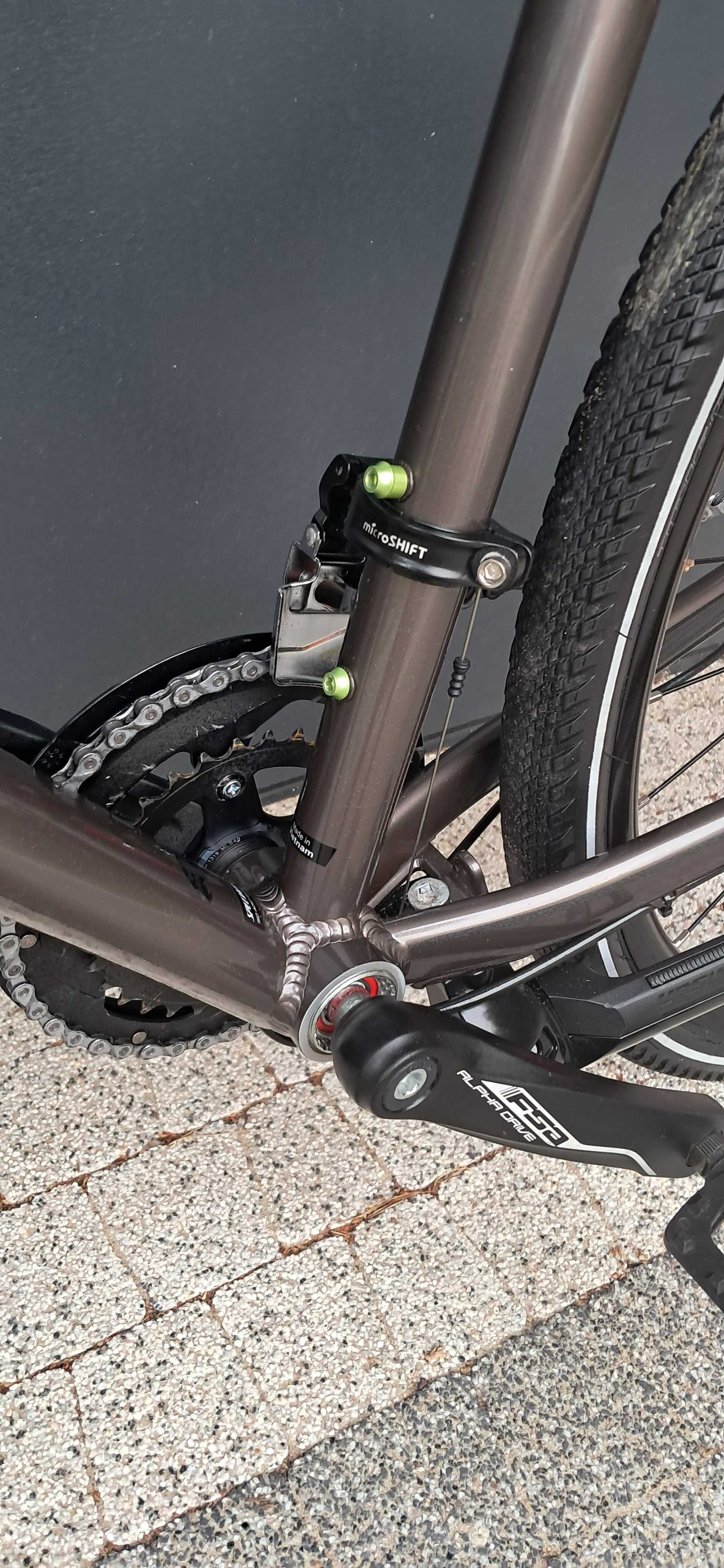 Fajny rower krossowy Specjalized CrossTrail Shimano hydraulika