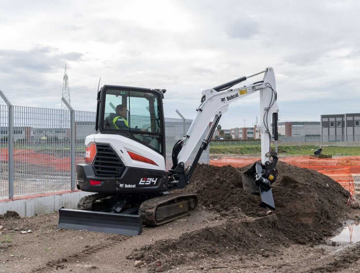 Minikoparka wynajem Bobcat usługi z operatorem/bez Warszawa i okolice