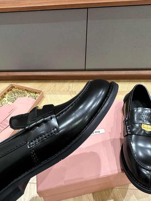 Лофери чорні/ коричневі Miu Miu