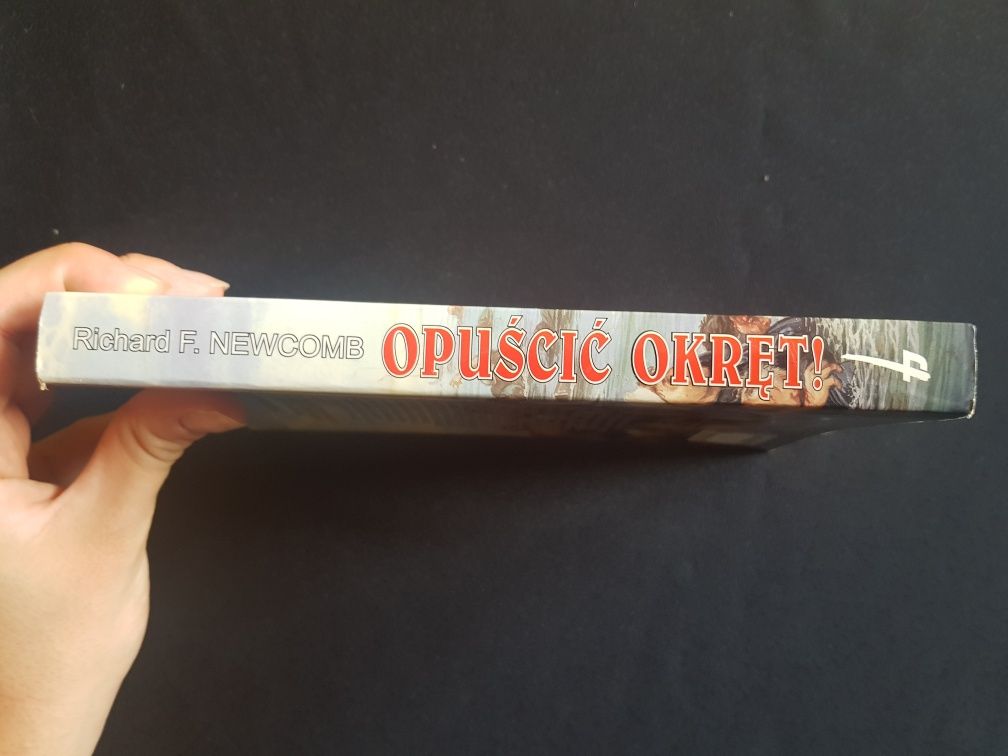Richard F. Newcomb ,,Opuścić okręt!"