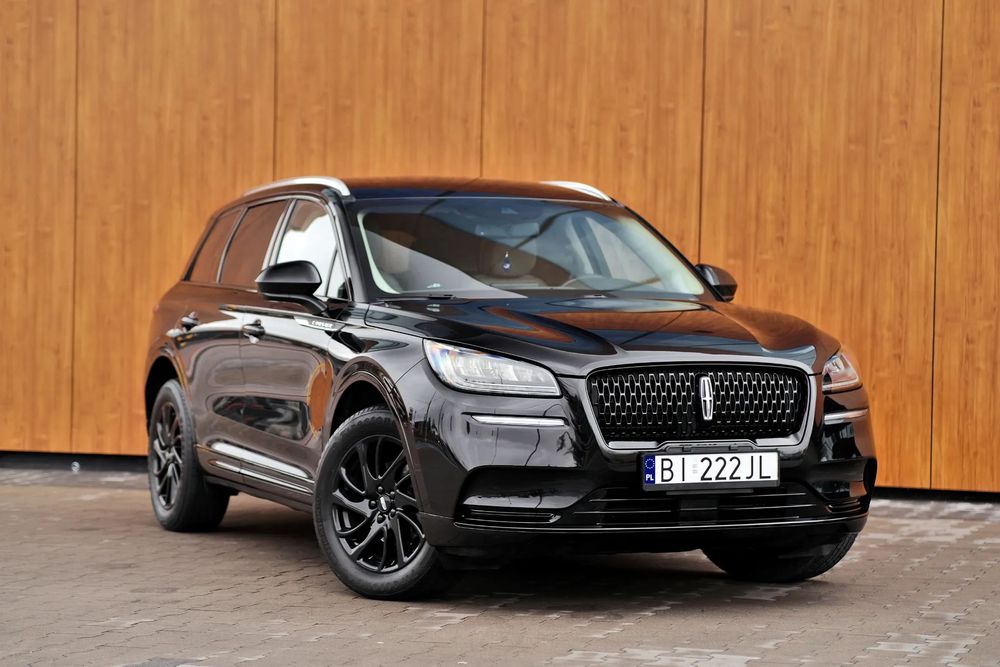 Lincoln Corsair AWD 2.0 benzyna 250 km czarny SUV Crossover
