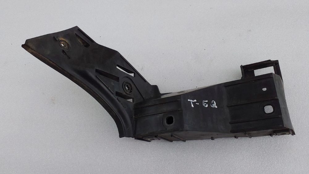 Guia de pára-choques trás esquerdo VOLKSWAGEN Polo (9N)