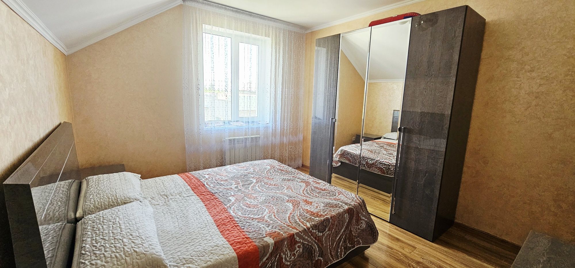 Продаж сучасного будинку