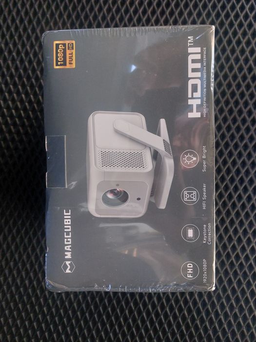 Проектор DITONG HY310 2,8 Гб FullHD на андроїд ProGaga PG370