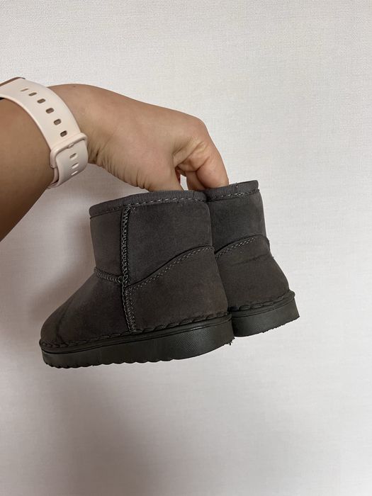 Дитячі уги 25 розмір