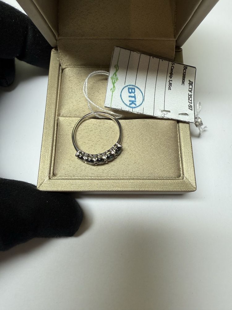 Кольцо дорожка 750 проба 2.48 грамм, природные сапфиры Цейлон 1.85 ct