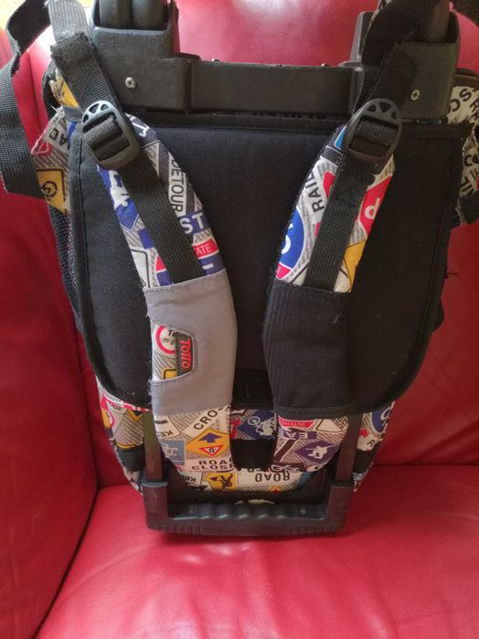 Trolley mochila escolar marca Totto colorida