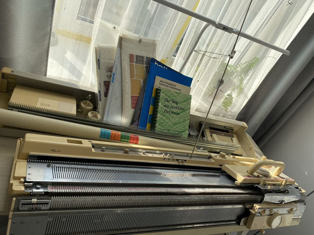 Brother kh-891 + kr-830 двохфонтурна вʼязальна машина