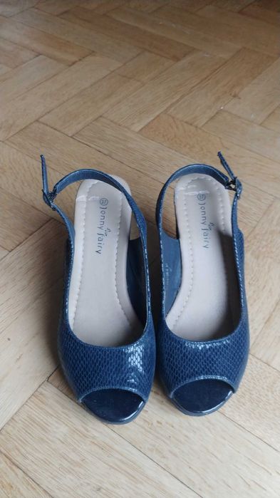 Buty sandały na koturnie Jenny Fairy roz. 37 wys. 10 cm.