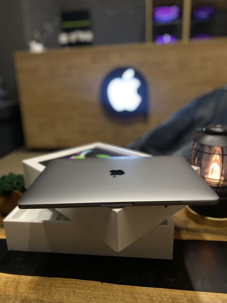 Ноутбук Apple MacBook Pro 13'' i5/8/256 Space Gray (MLL42) 2016