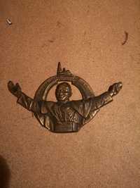 Mosiężna rzeźba płaskorzeźba na ścianę Jan Paweł II