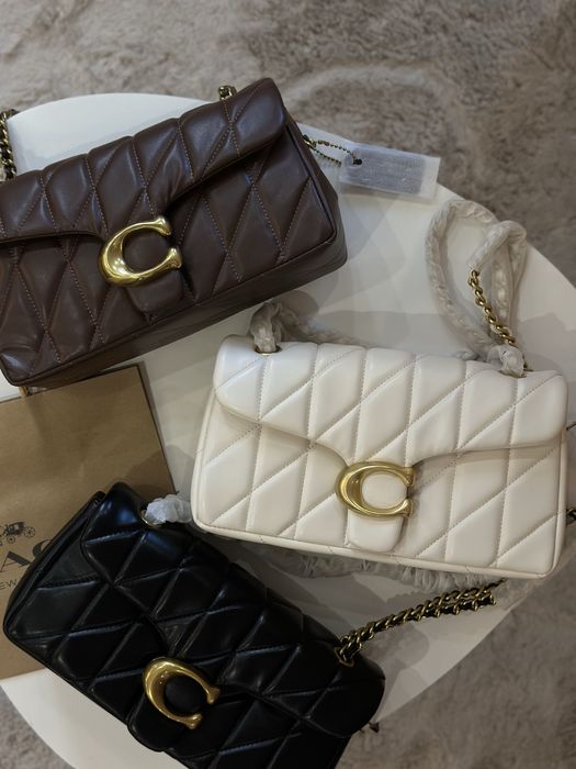 Сумка Coach Tabby чорного кольору натуральна шкіра