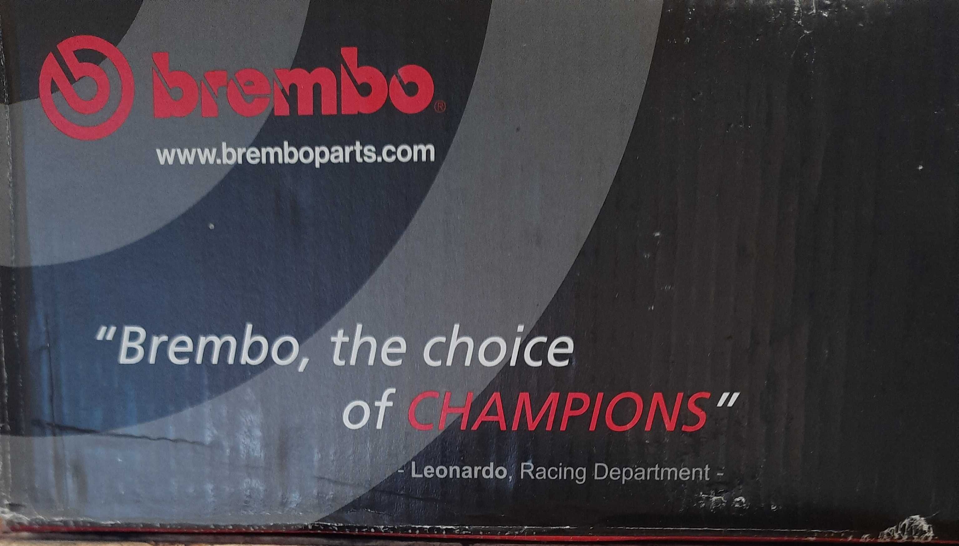 Диски тормозные передние Brembo на Мерседес С, Е-класс.