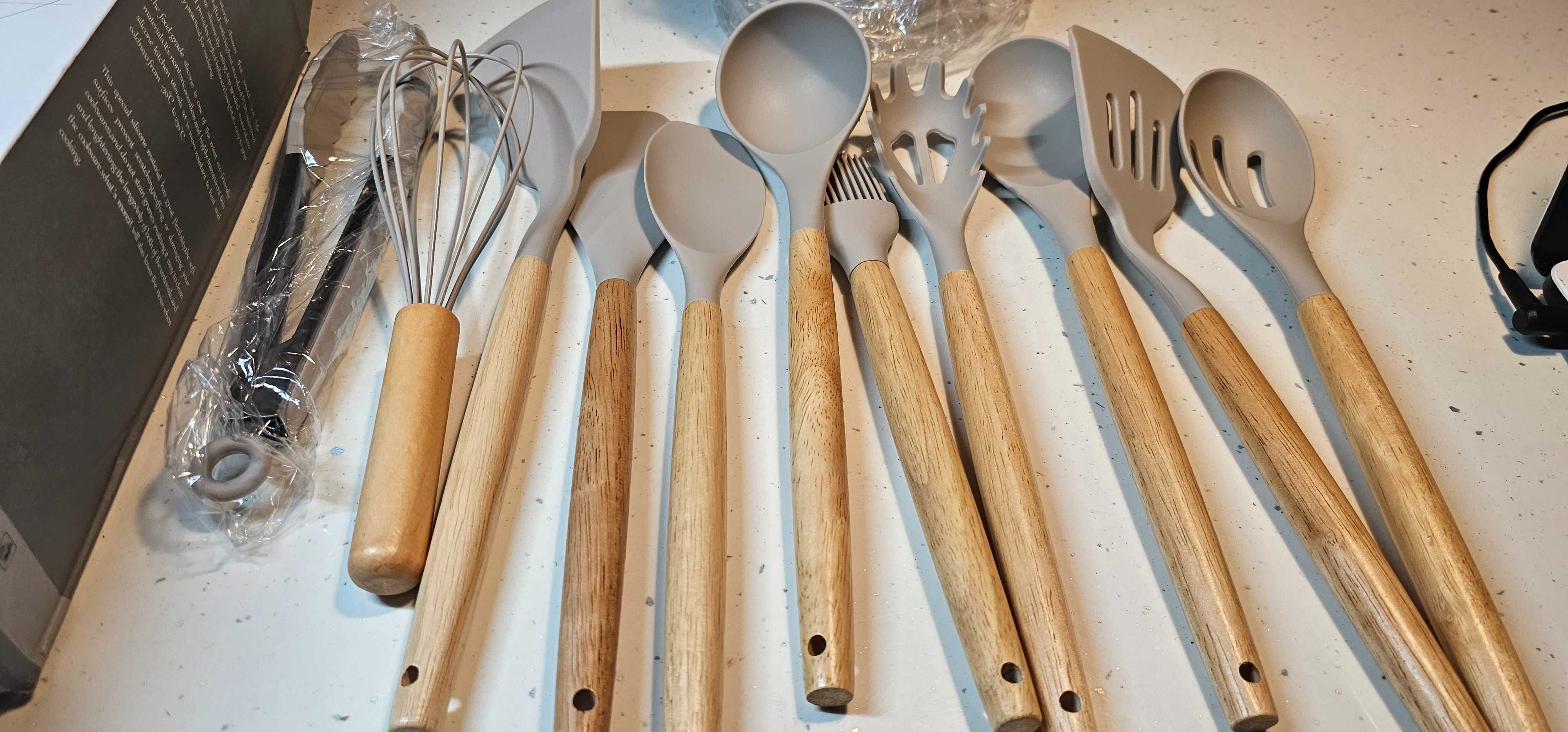 Zestaw przyborów kuchennych 11 SILIKONOWYCH