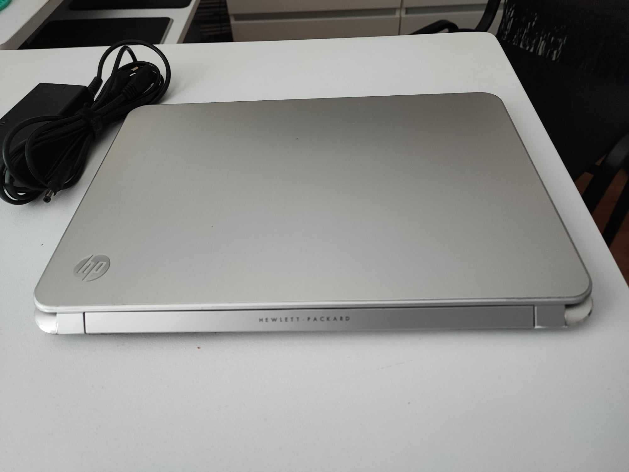 Laptop Spectre XT Pro 13-b000