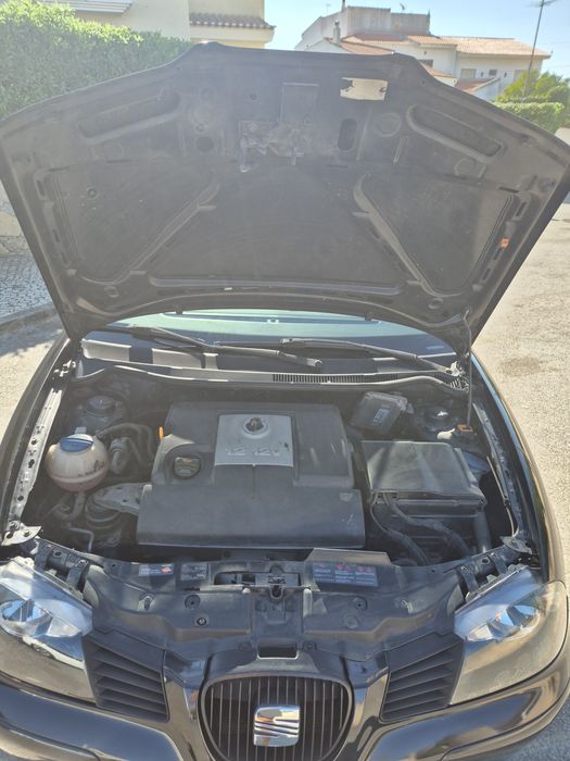 Seat Ibiza 1.2 2005 • 216.000 km • Bom estado