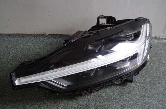 фары левые и правые volvo xc60 розборка шрот