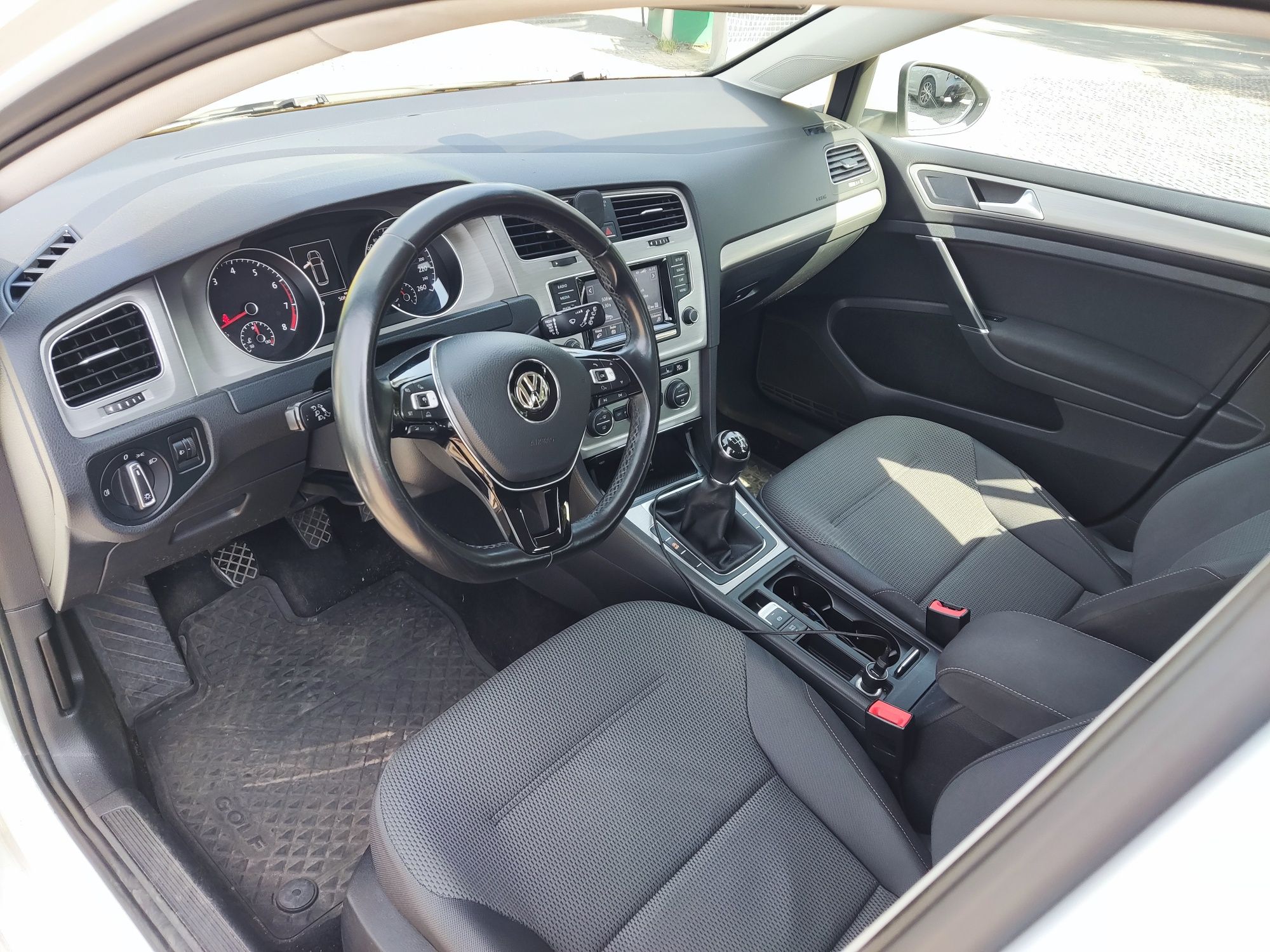 Volkswagen Golf Kombi 1.2 TSI Szwecja 2014 r.