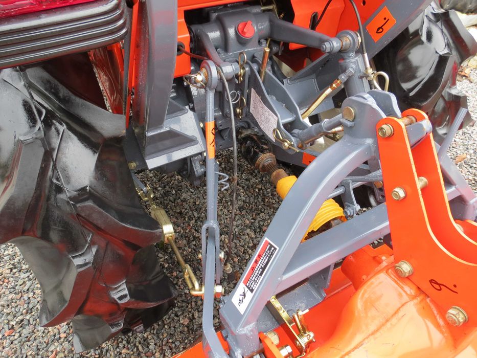 Трактор мінітрактор японський yanmar kubota