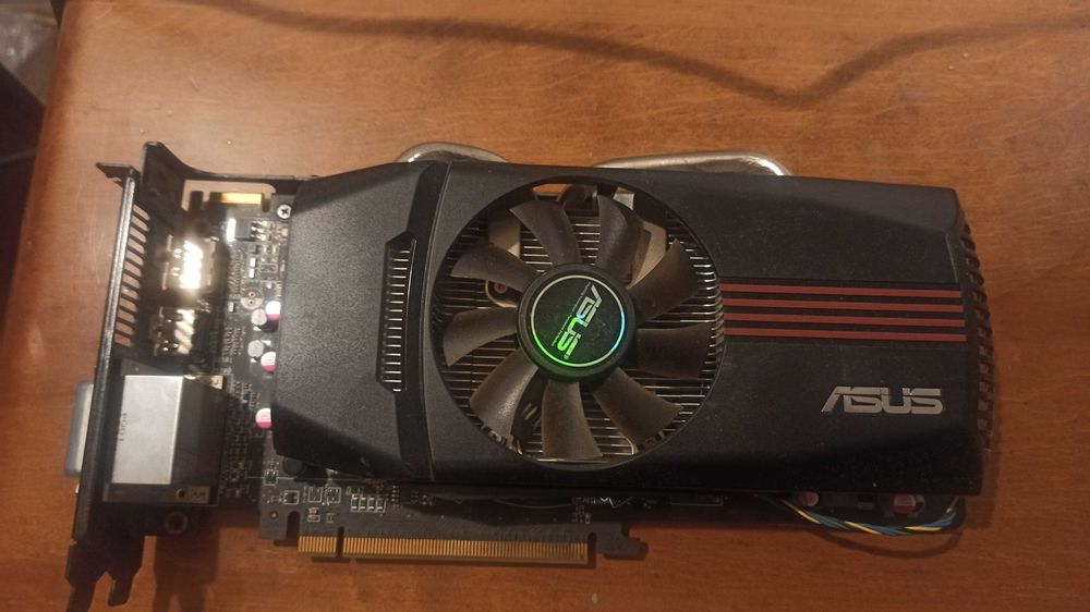 Karta graficzna ASUS