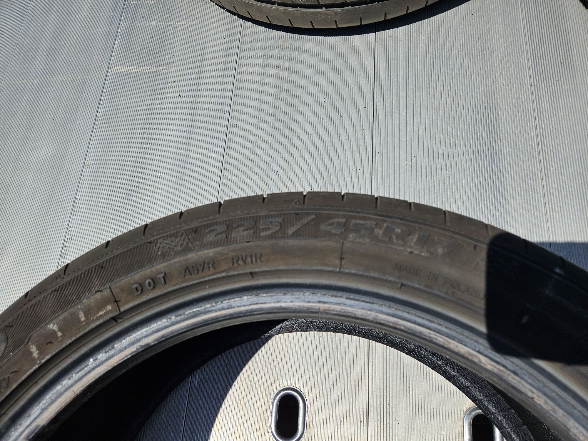 Opony Letnie / Lato / 225/45 R17 / Super stan