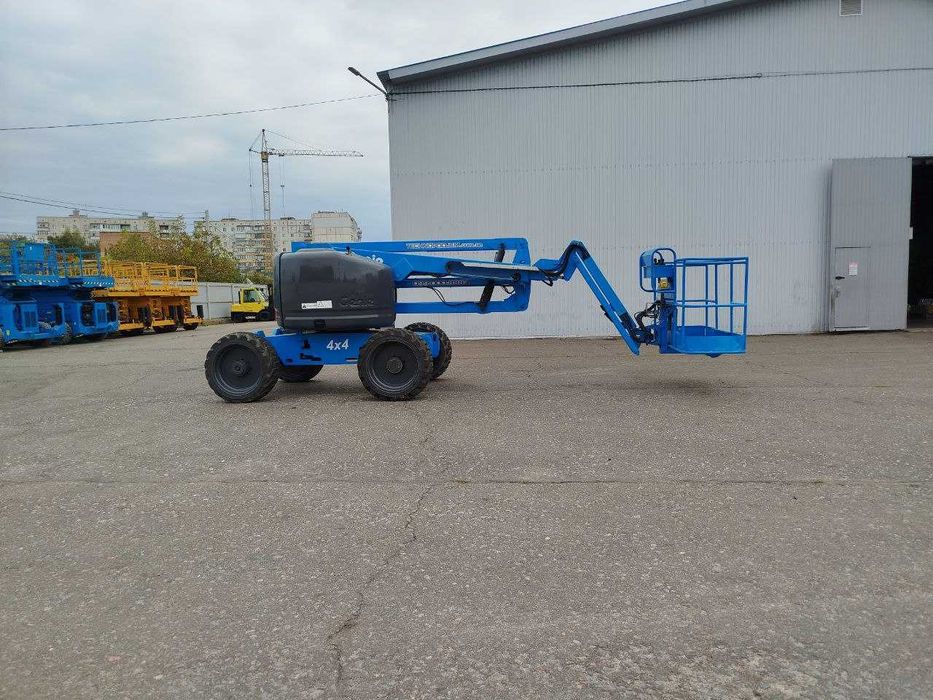 Дизельний колінчастий підйомник Genie Z45 16 метрів. В наявності