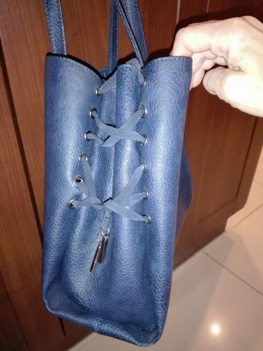 Torebka damska granatowa Orsay z cekinami