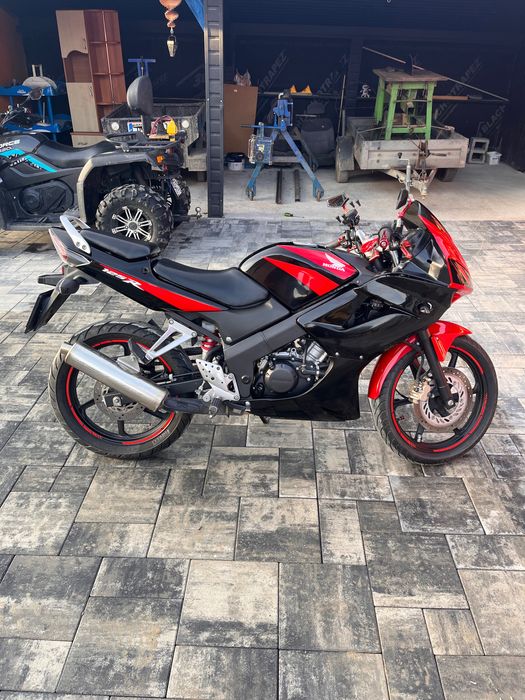 Honda CBR 125R jc39 2010r (+Ledy)