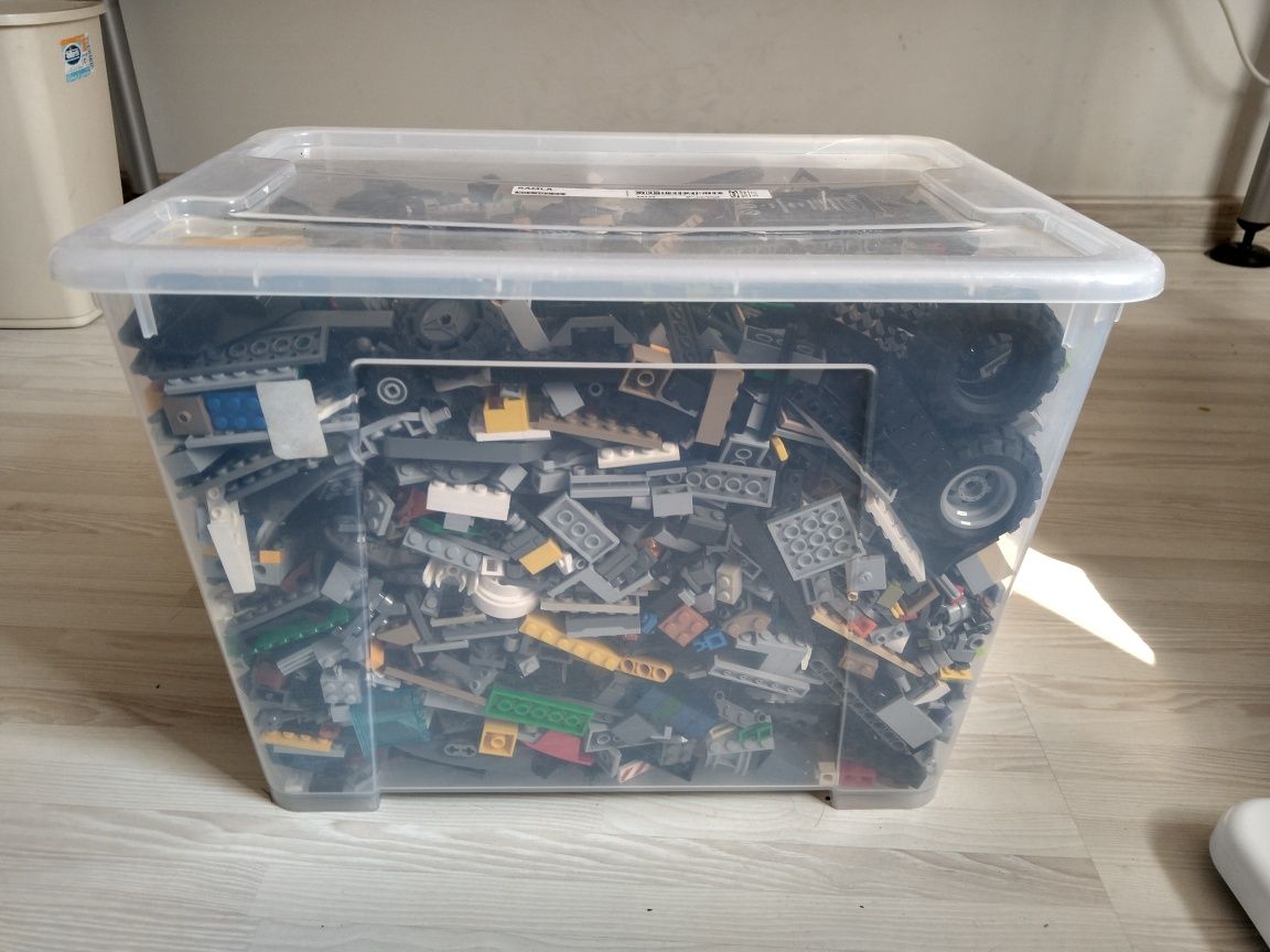 Pudełko 6,3 KG LEGO + POJEMNIK