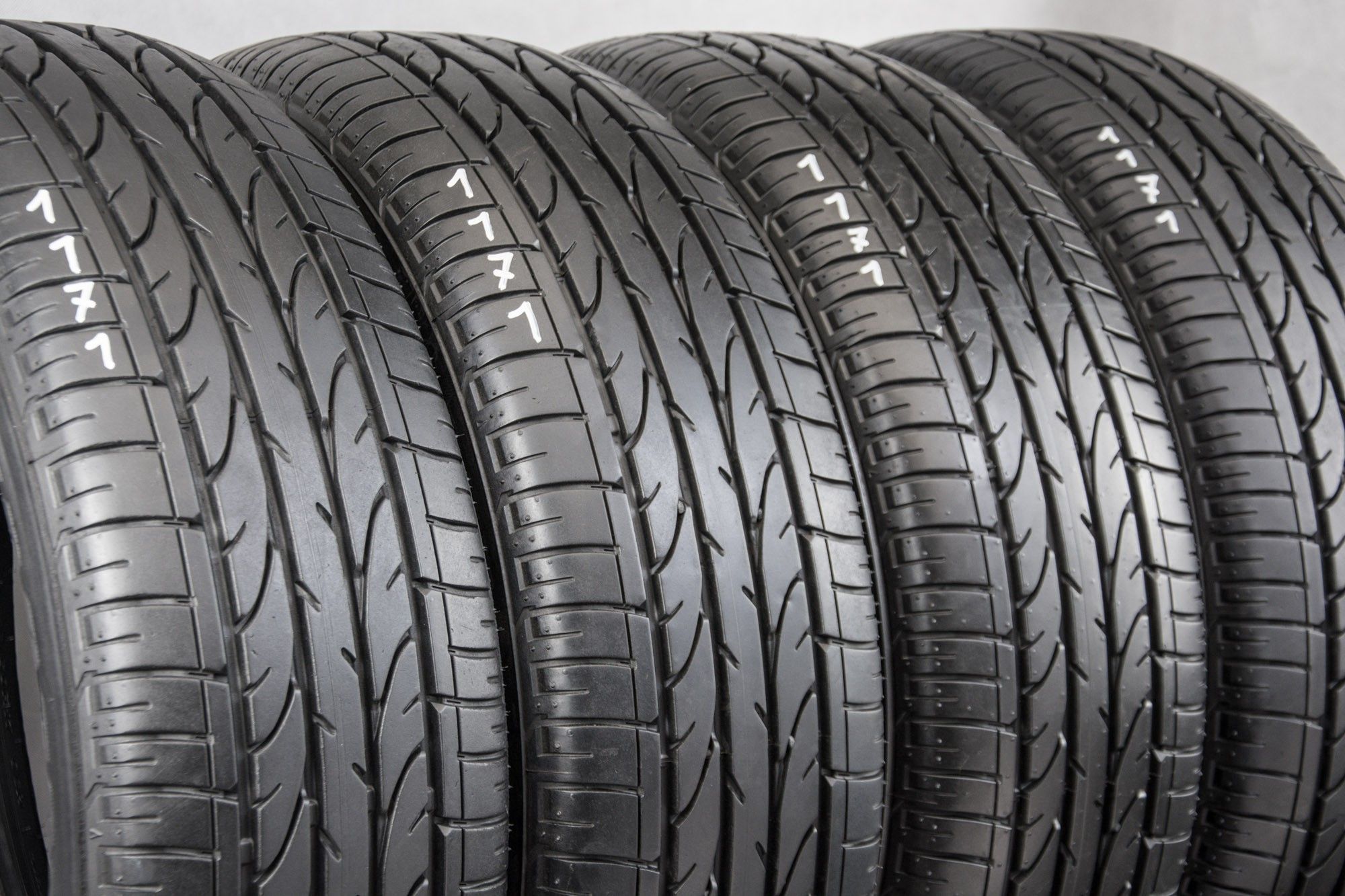 Opony 215/60R17 lato 215/60/17 BRIDGESTONE (osobowe) OU11171