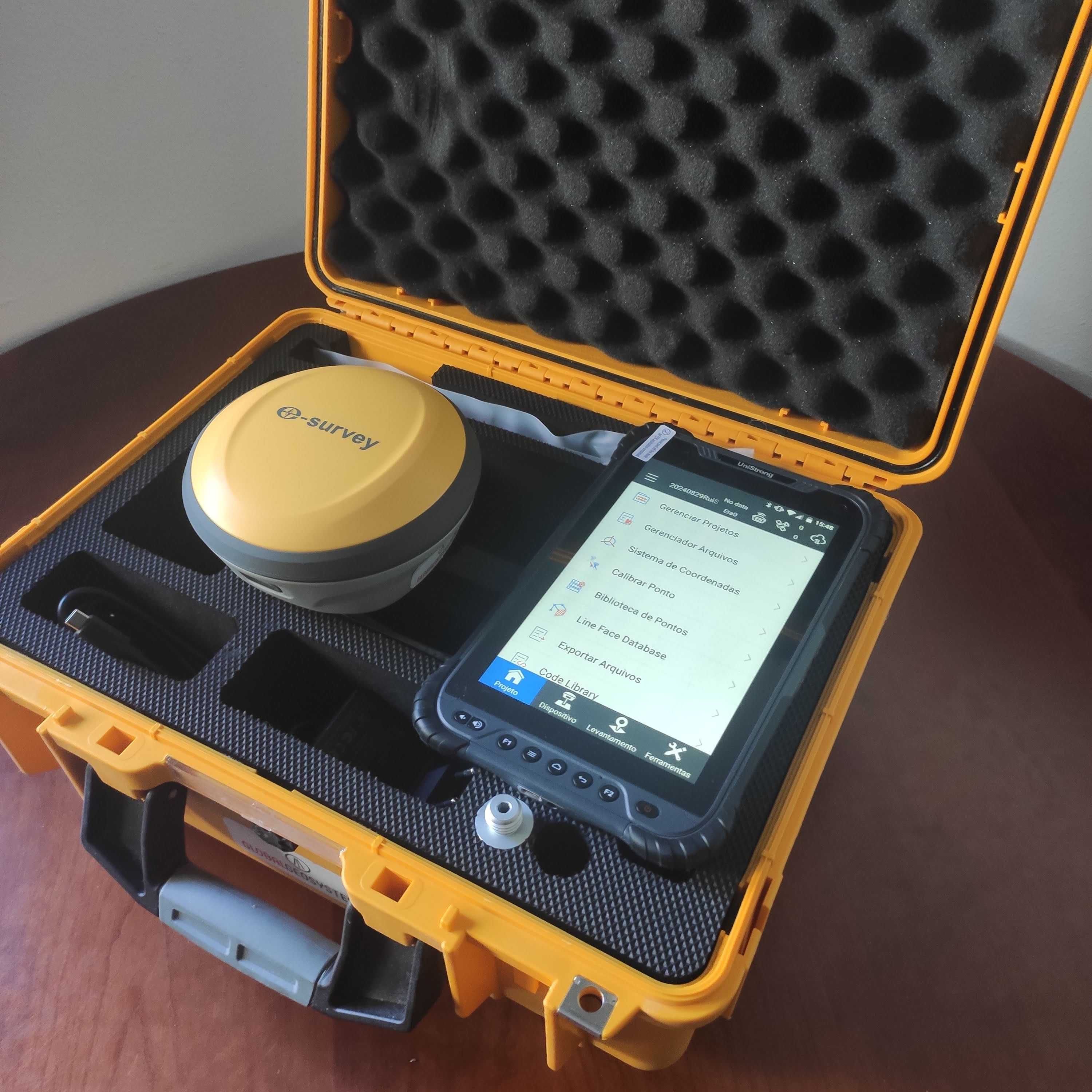GNSS eSurvey E500 com controladora UT30