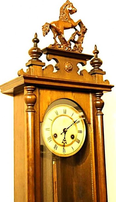 Junghans ,ładny, stylowy zegar wiszący