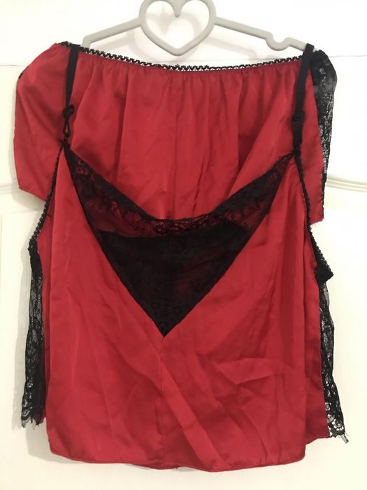 Жіночий нічний комплект