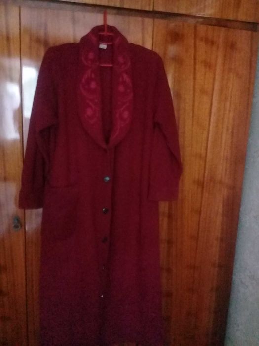 Халат великого розміру.