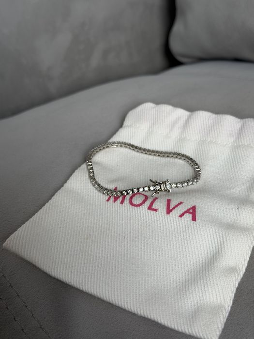 Елегантний тенісний браслет від укр. бренду Molva