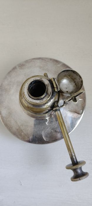 Isqueiro de mesa antigo