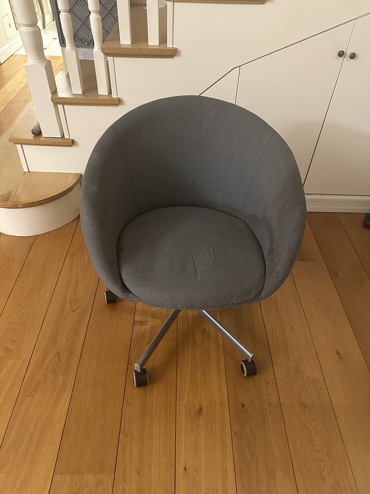krzesło obrotowe ikea