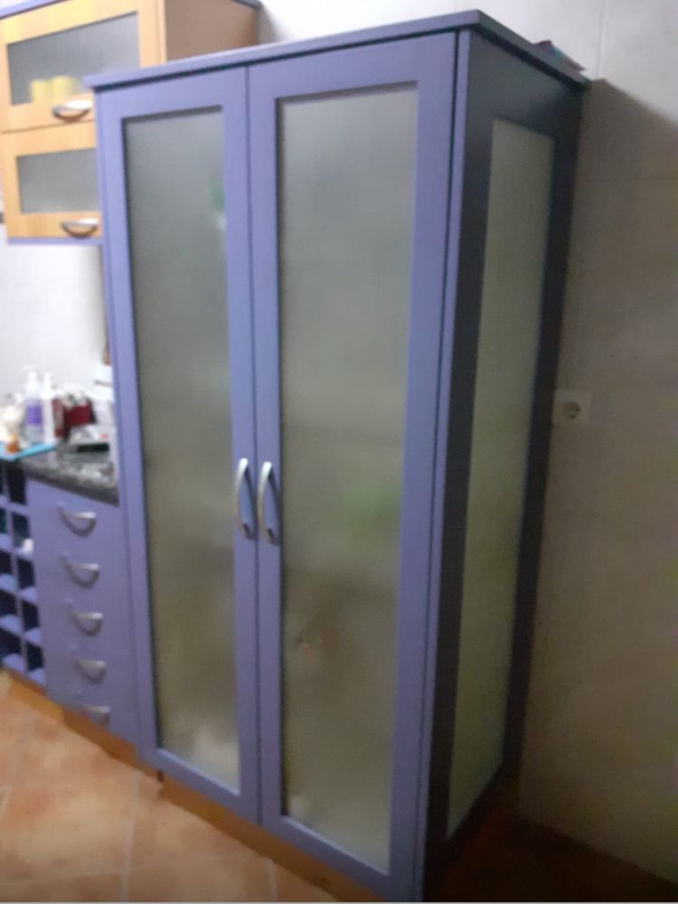Móvel de apoio cozinha ou sala