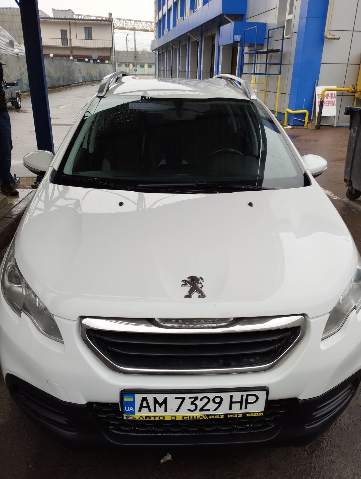 ((Peugeot 2008))