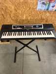 Keyboard yamaha ypt-210