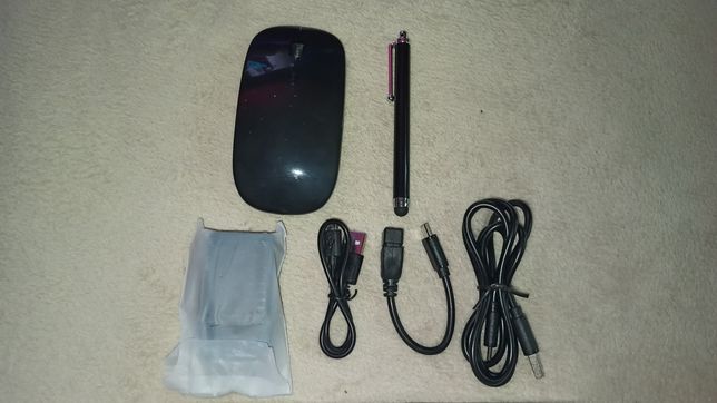 Myszka bezprzewodowa, kabel USB C, ładowarka 2A, adapter USB C, rysik