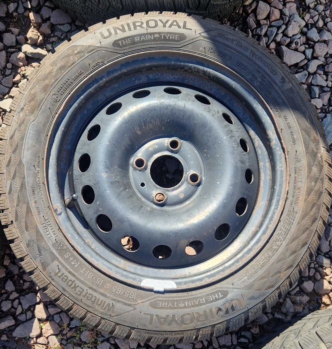 Felgi stalowe Renault 4x100 5,5Jx15 ET43 Kpl.