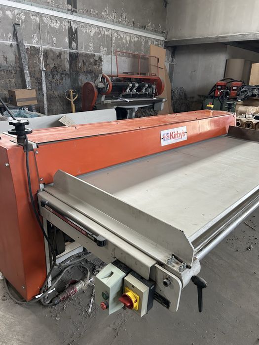 Vendo maquina de corte e vinco para caixas de cartao canelado