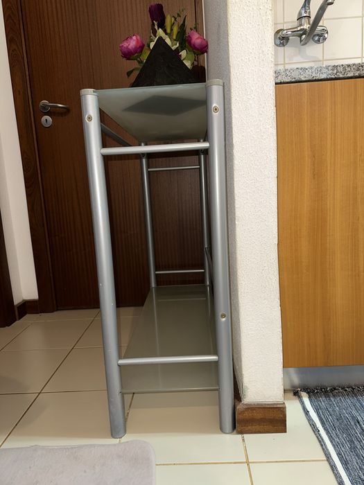 Móvel de corredor