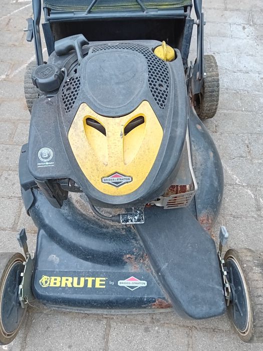 Kosiarka Brute Briggs&stration