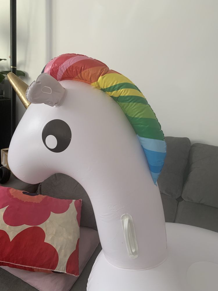Boia grande para praia ou piscina do unicornio