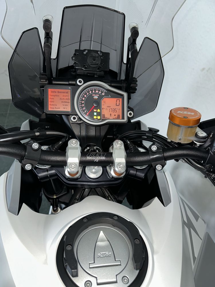 Ktm 1290 T ………….