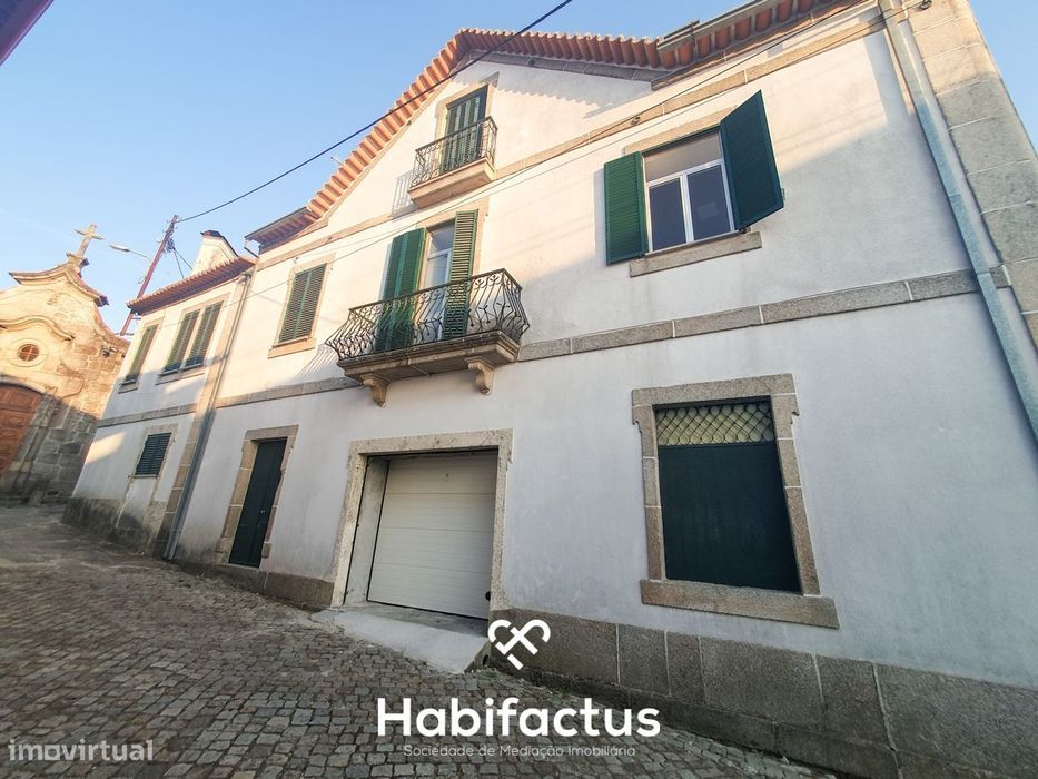 Prédio á venda com 3 apartamentos em Paranhos da Beira - Seia - Guarda